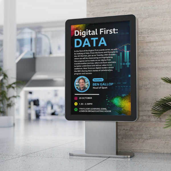 digitalni banner v lobby